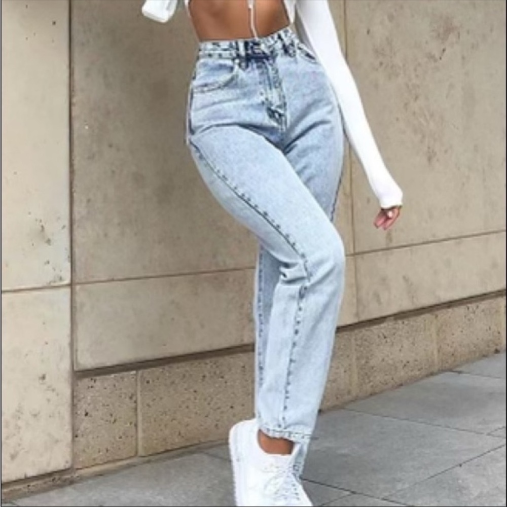 White fox boyfriend jeans